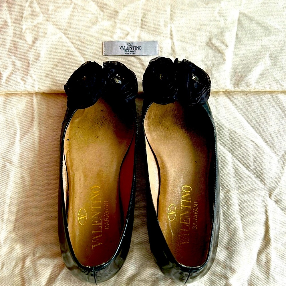 Valentino flat shoes
